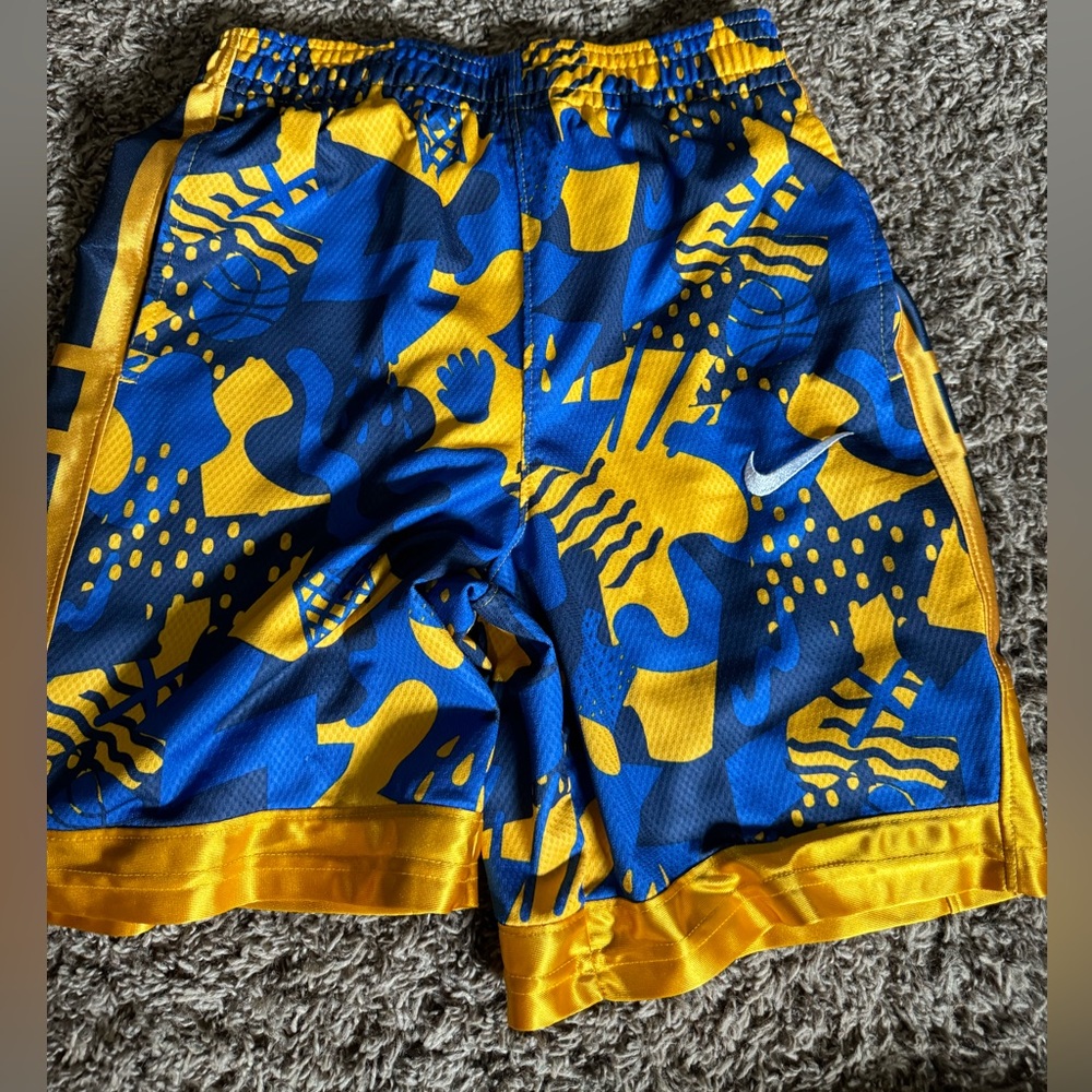 Nike blue & gold basketball shorts - NEW - Large